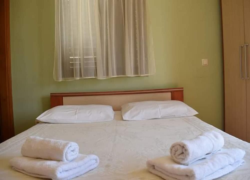 Mir - Close to Beach - SA2