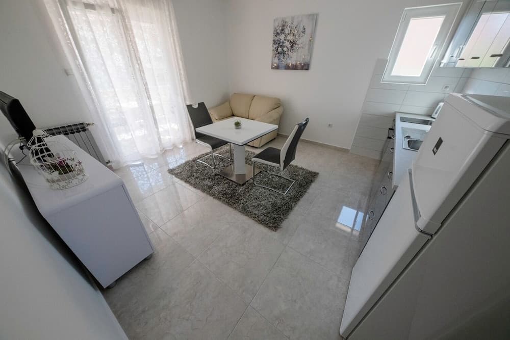 Mar- 150 m From sea - A4