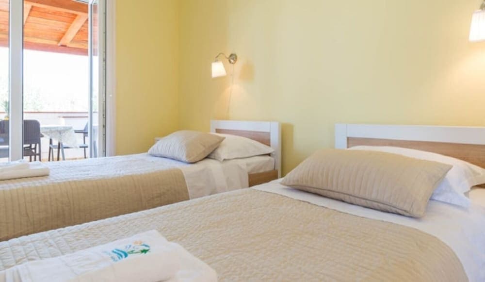 Jope - 60 m From Beach - 2 - A1