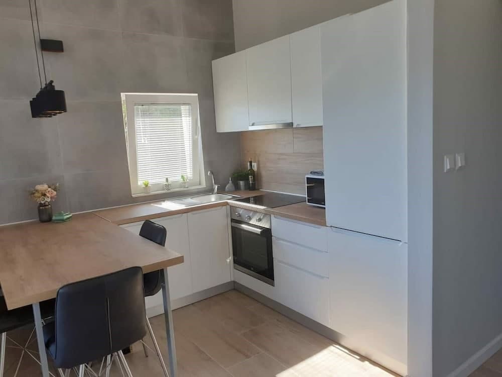 The View - Close to the Beach & Parking - A1