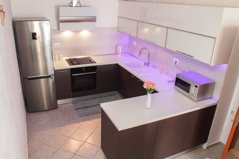 Stan - With Pool - A1