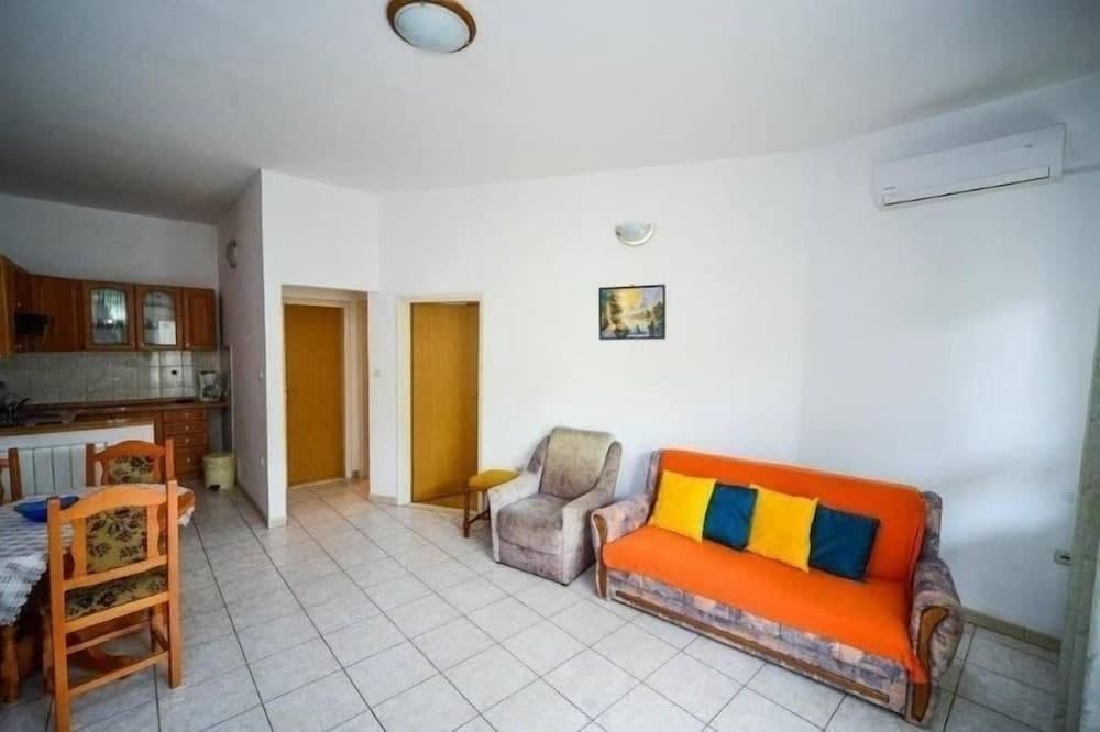 Mare - Close to the sea - A3