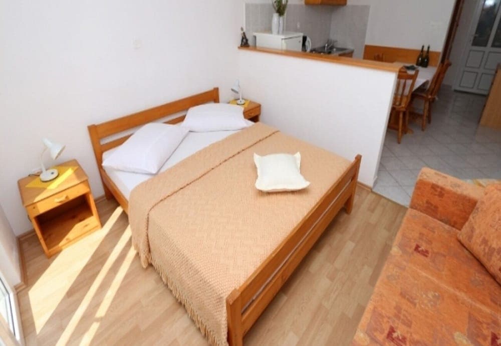 Mira - 10 m From Beach - SA4