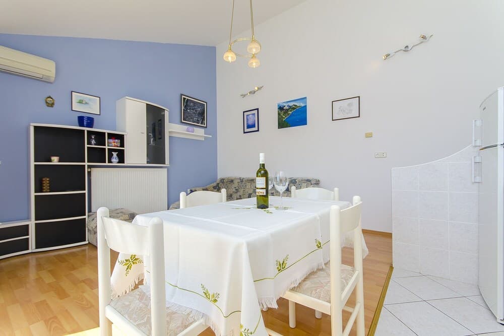 Ljuba - Nice Garden - A2 Plavi