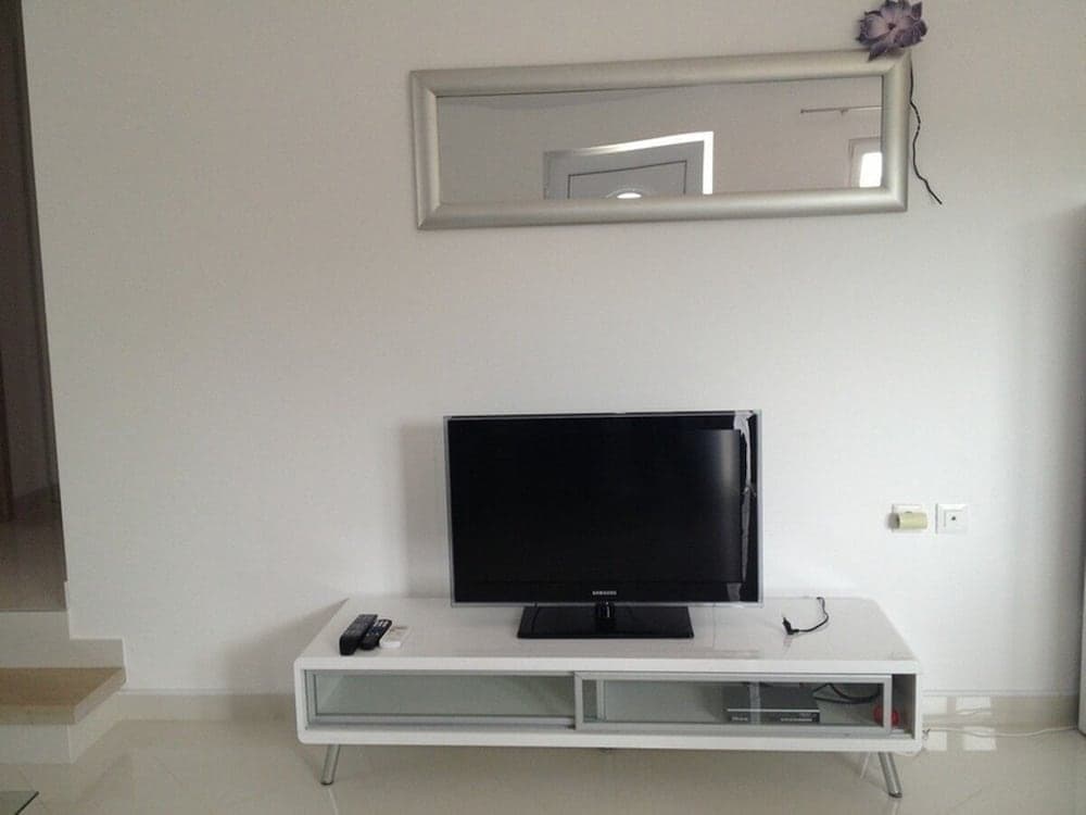 Franco - Secluded Paradise - A3 Franceska