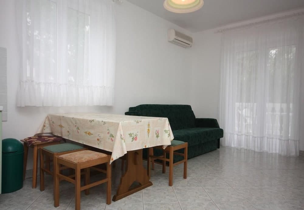 Vese - 100 m From Beach - A2