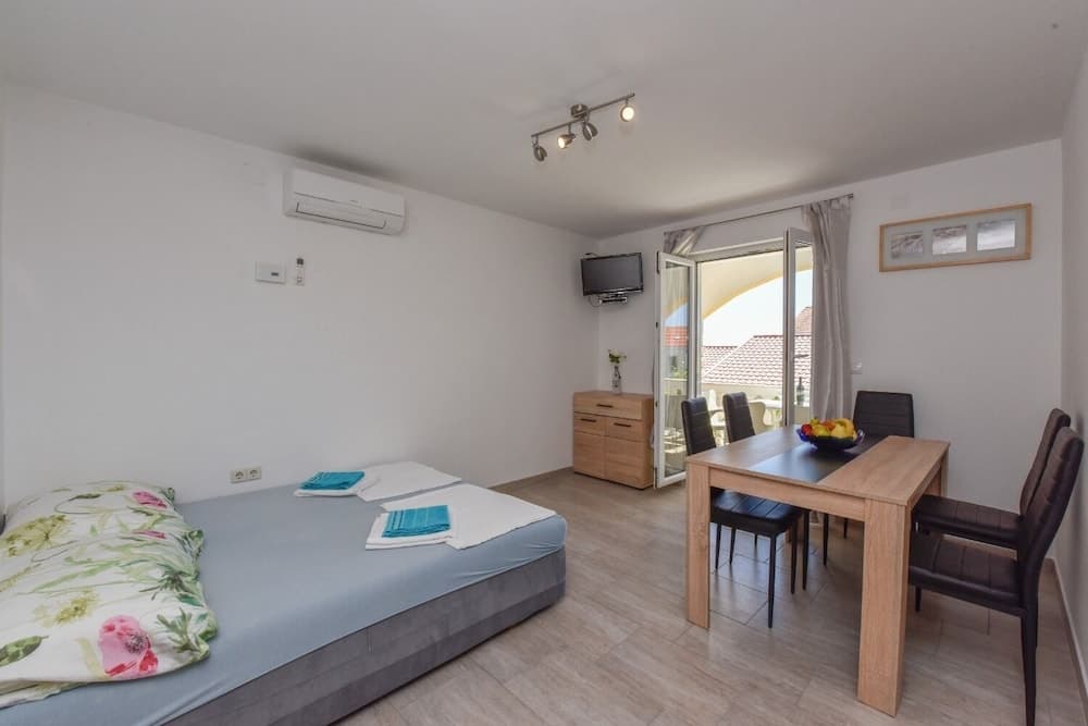 Mark - 200 m From sea - M2