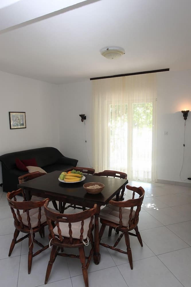 Mare - Peaceful - A1