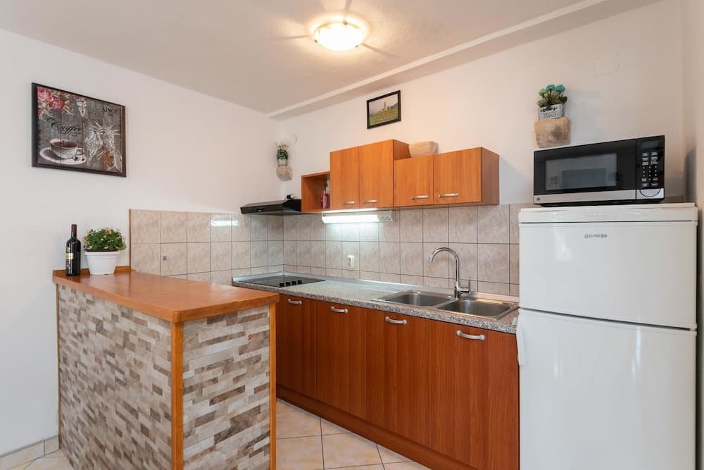 Viki1 - Fantastic View, Next to the sea - H