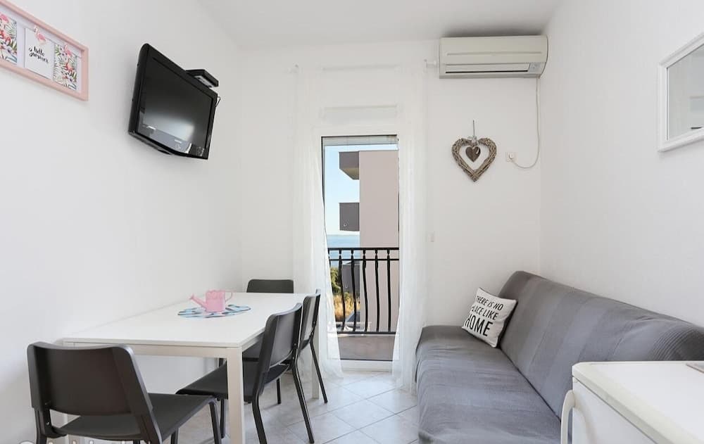 Filip - sea View - A4