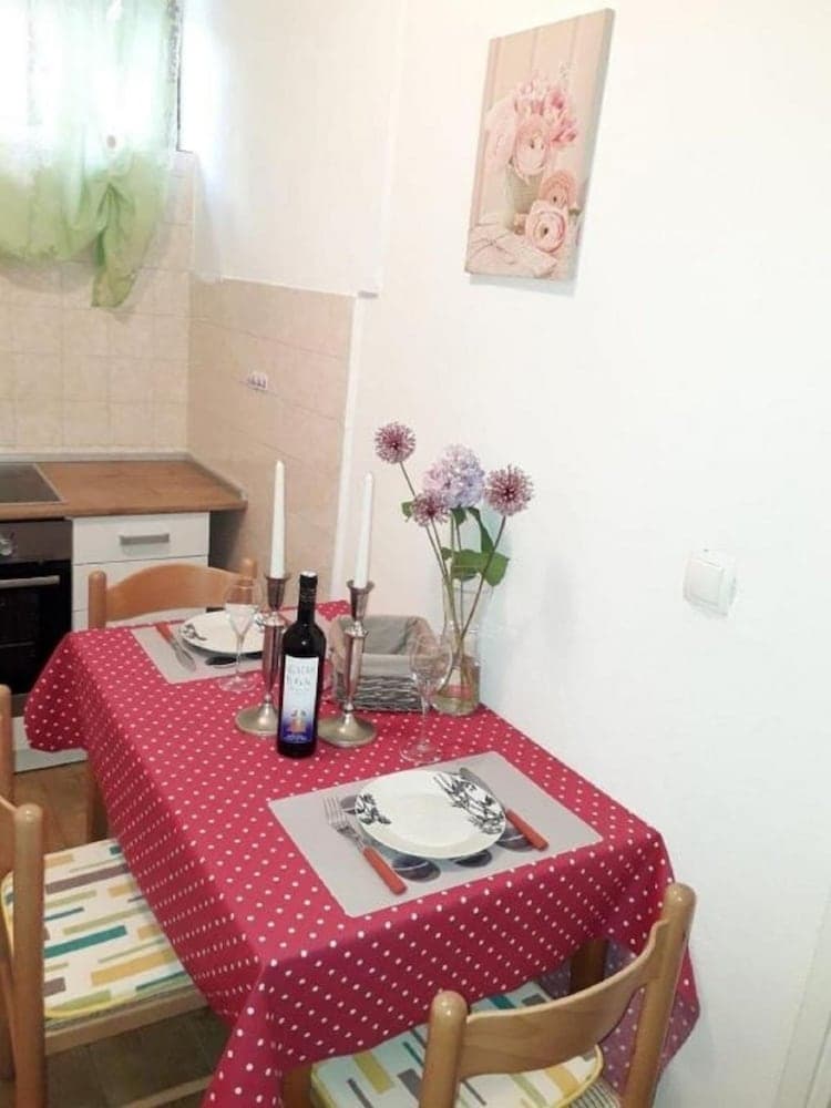 Dioniza - 150 m From Beach - A2