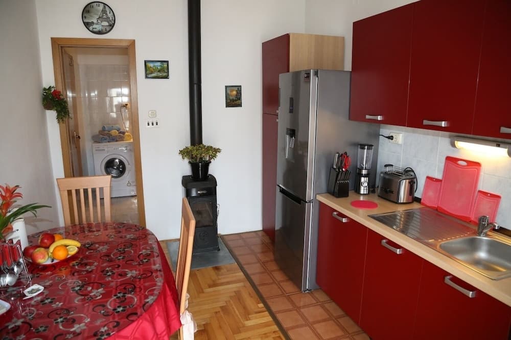 Tomi - Beautiful View - A1