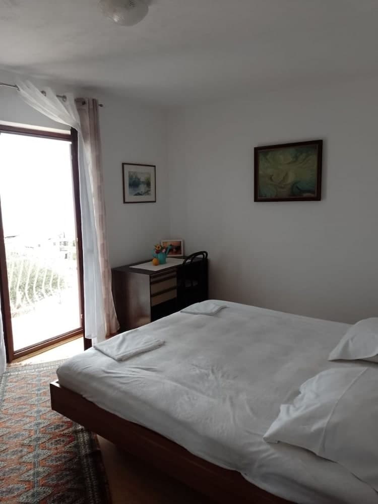 Luce - Family Apartment With Terrase - A1