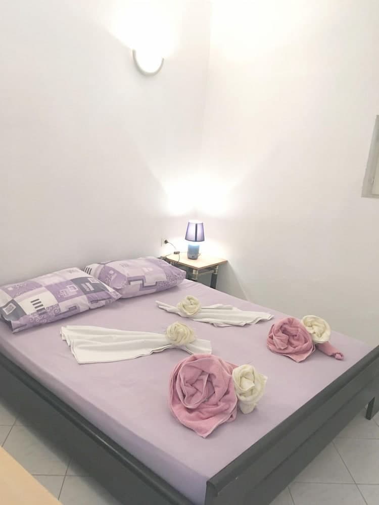 Rina - With Pool - A9