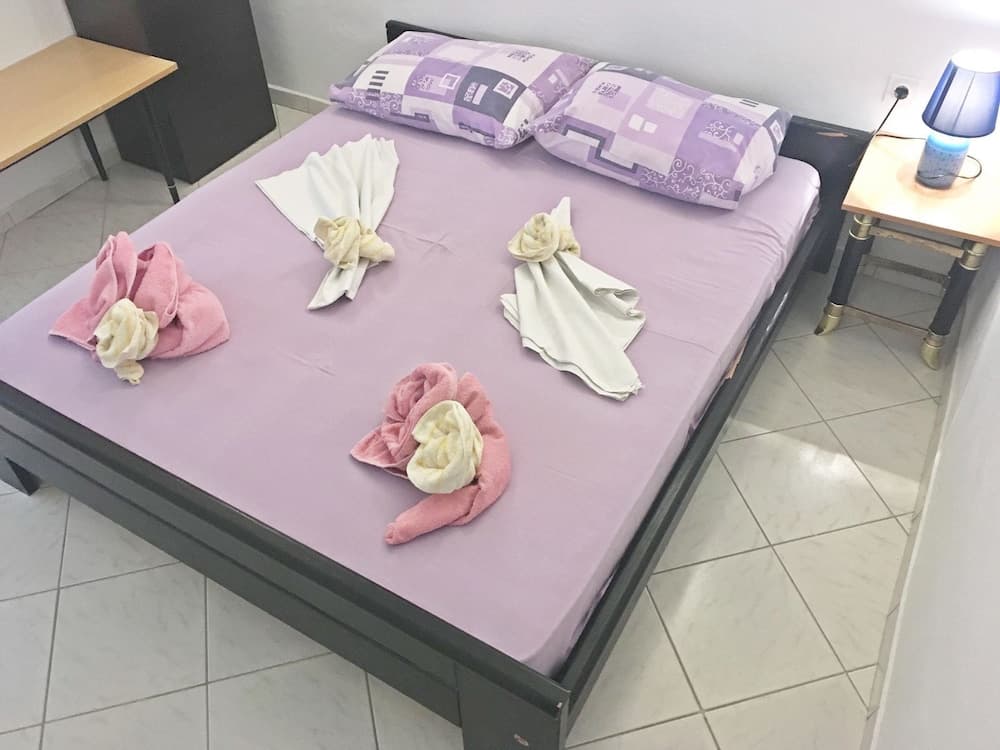 Rina - With Pool - A9