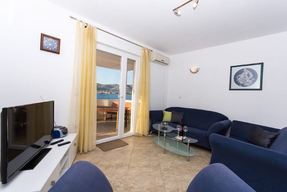 Dragutin - A2 Drugi kat