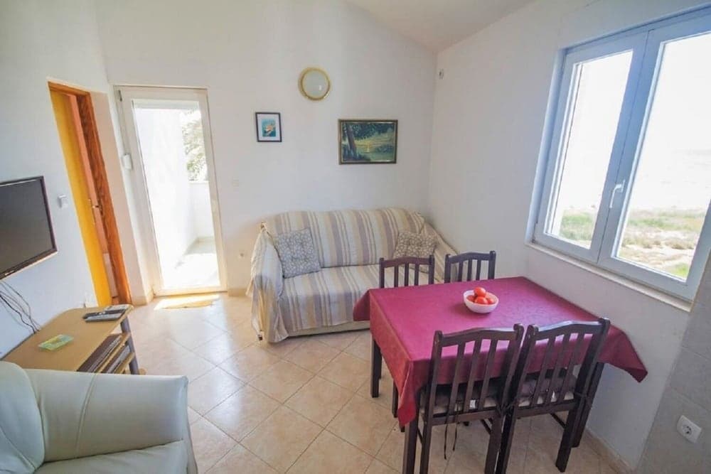 Teo - 8m From the sea & Parking - A3 Novi