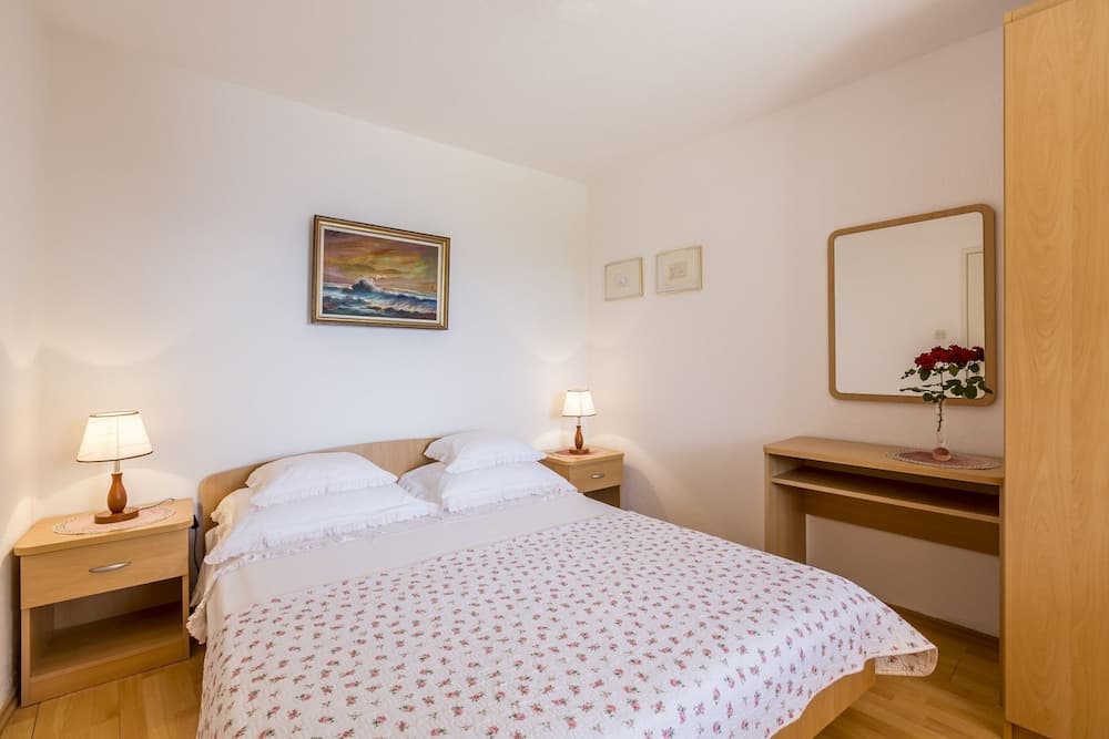 Matea - 20m From the sea - A3