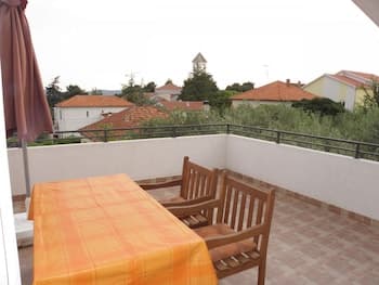 Ante - Free Parking - A1