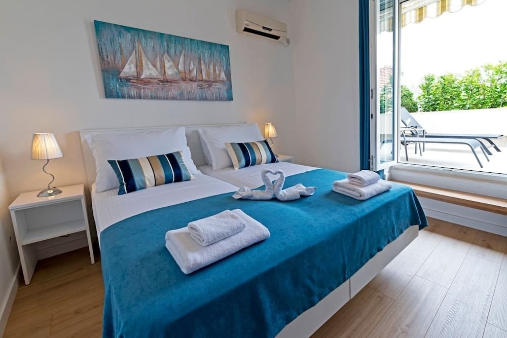 Ina2 - Modern and Cosy - A2