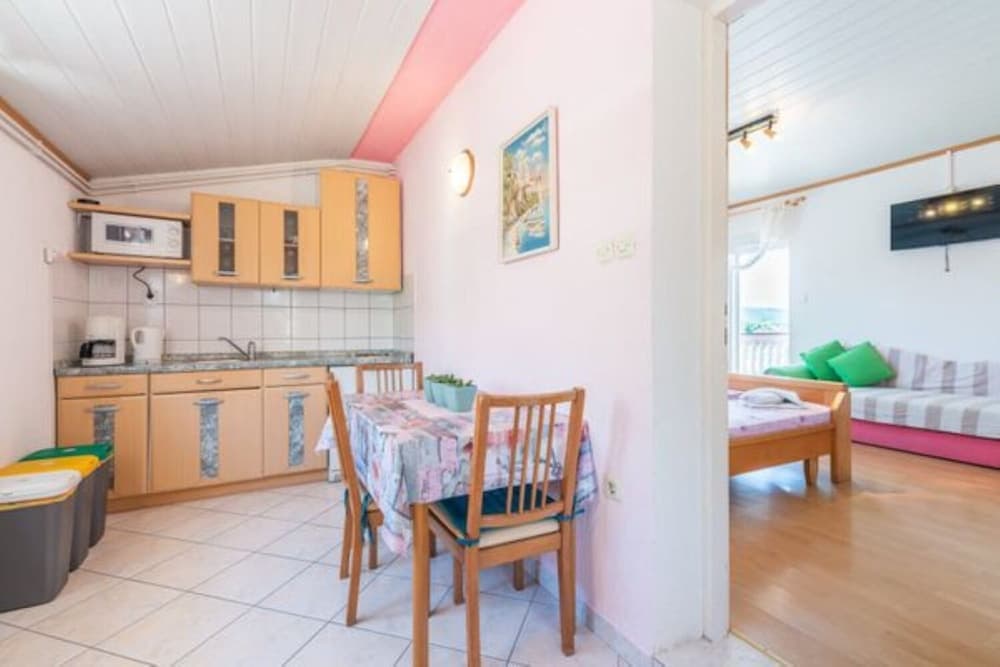 Barbara - Steps From the Beach - A2