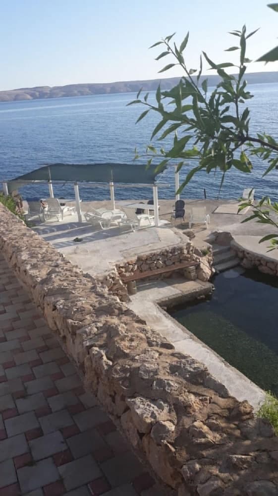 Taša - 5 m From sea - SA3