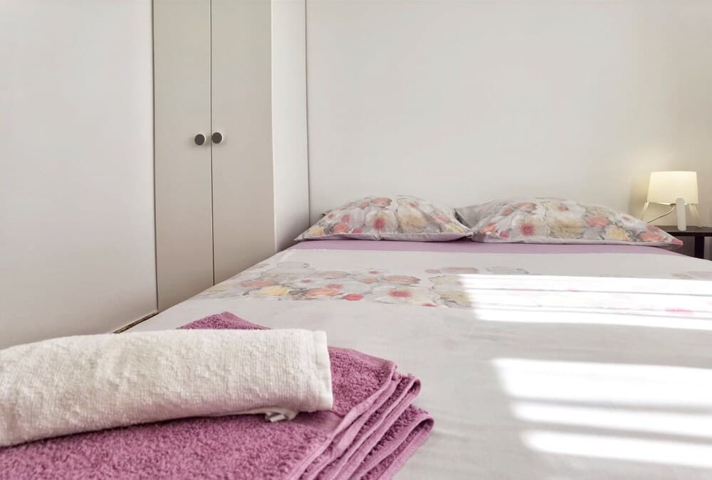 Jera - Barbecue and Free Berth for Boat - A1