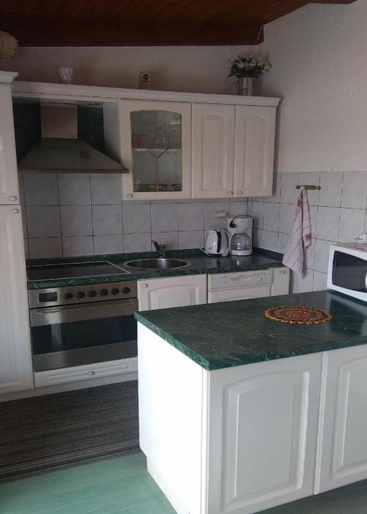 Gold - sea View - A1