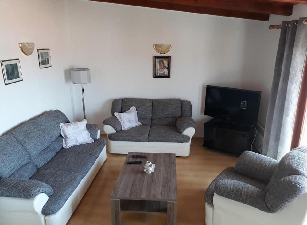 Gold - sea View - A1