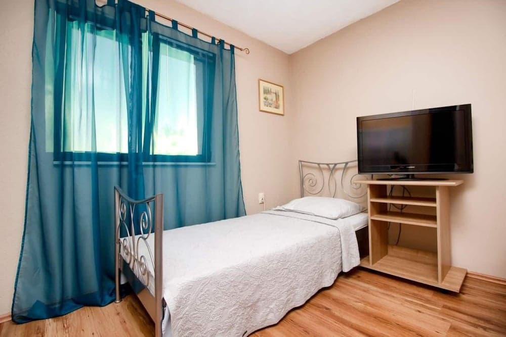 Stone&olive - With Pool - H