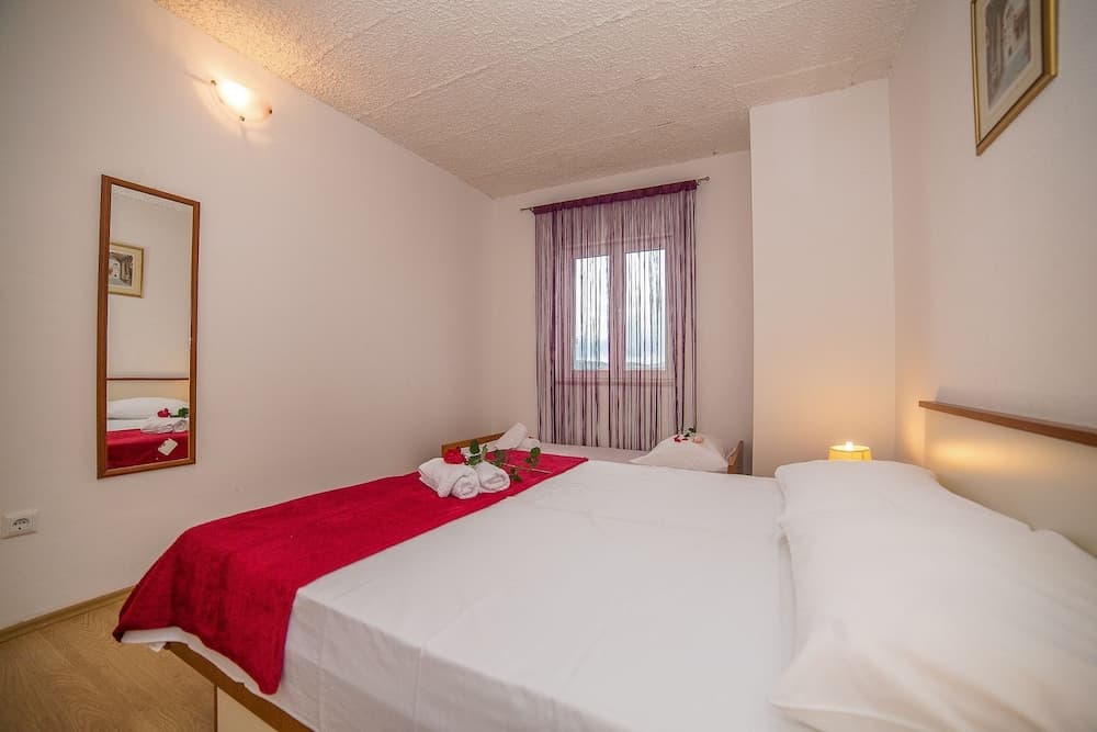 Miroslava - With Pool - A4