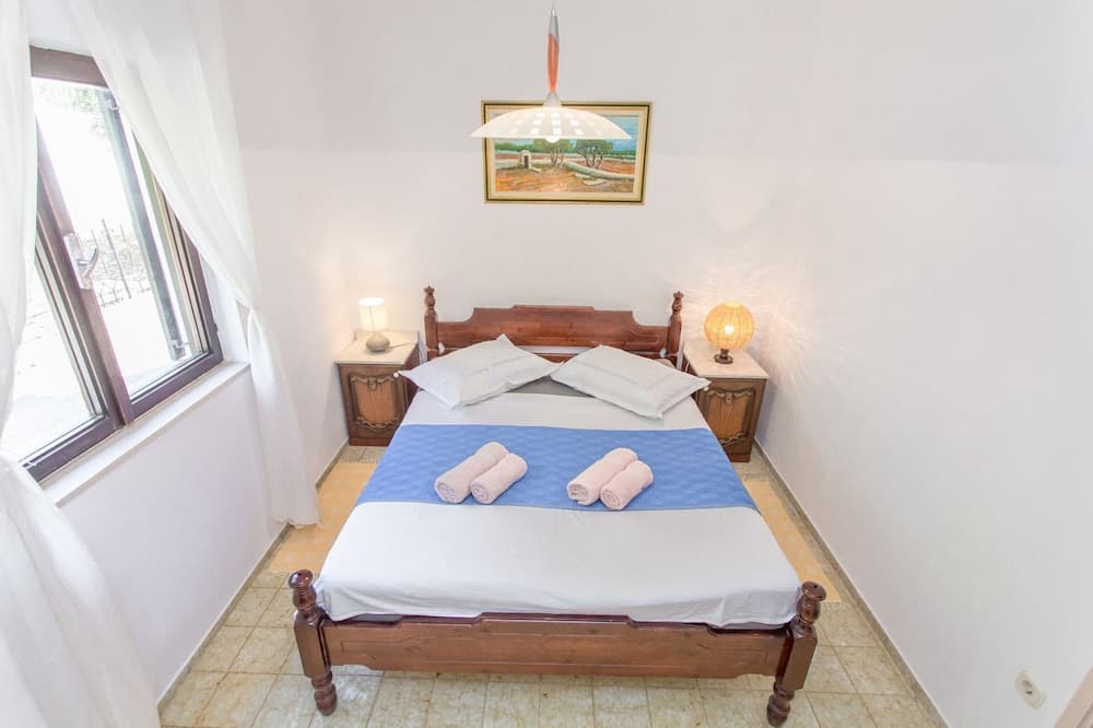 Blue Lagoon - Nice Terrace and Modern - A1