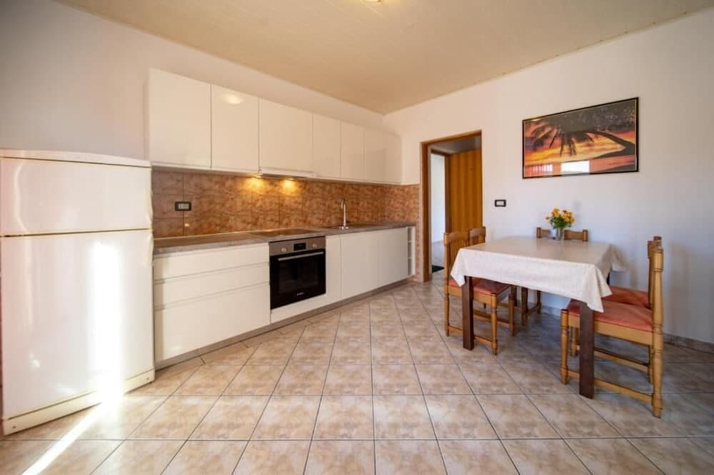 Bepa - 200 m From Sandy Beach - A4