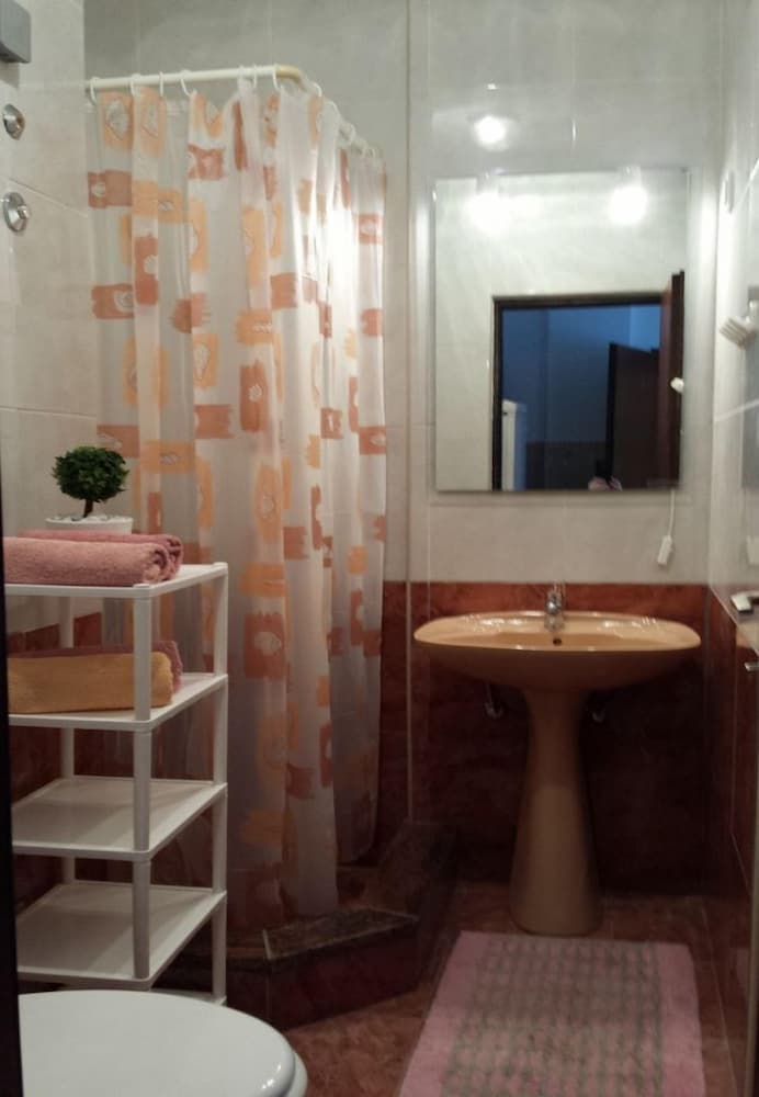 Dragica - With Kids Playground - A3 Lara