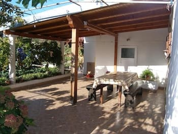 Mirko - 100m From Beach - A2