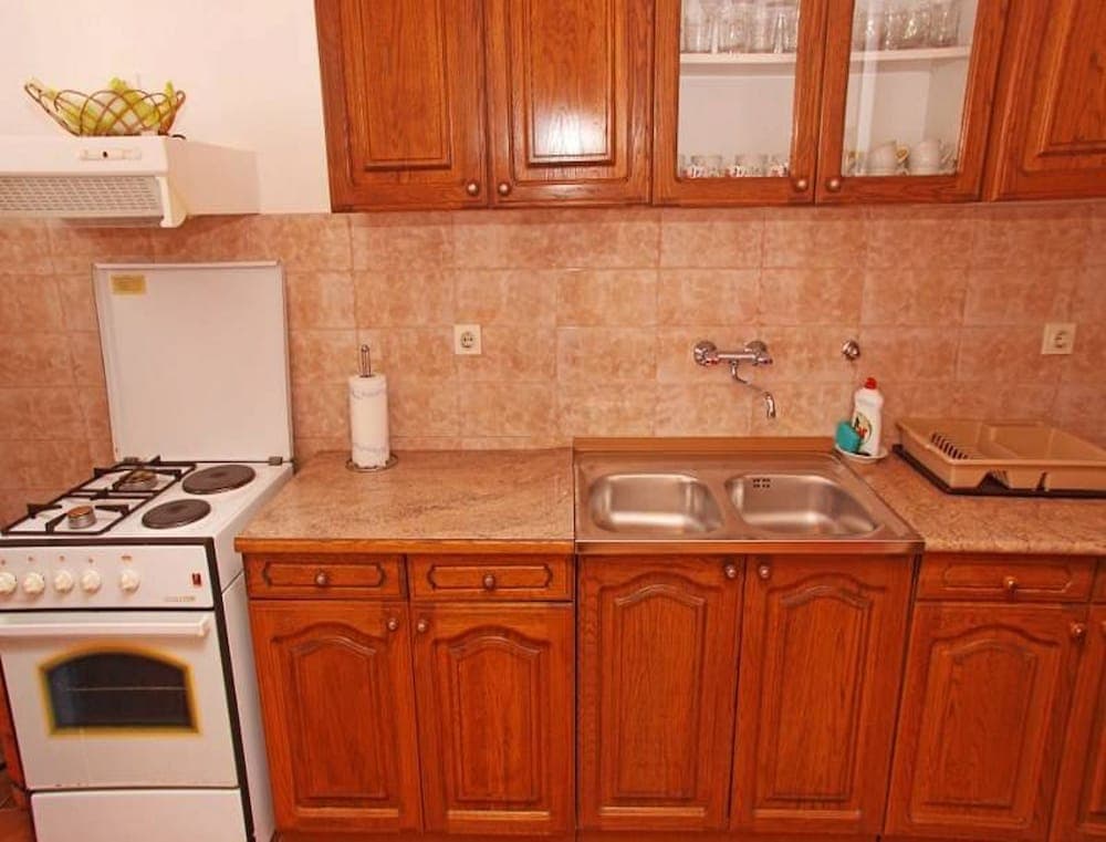 Marija - Free Parking - A1