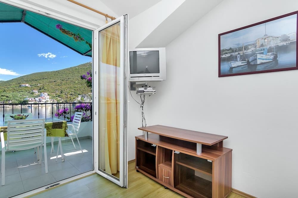 Nikola - 5 m From Beach - AE