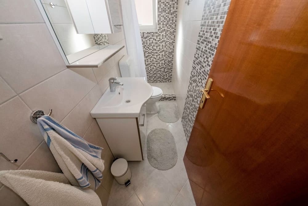 Mar- 150 m From sea - A5