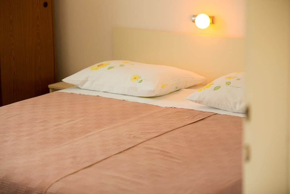 Frane - 20 m From Beach - A2