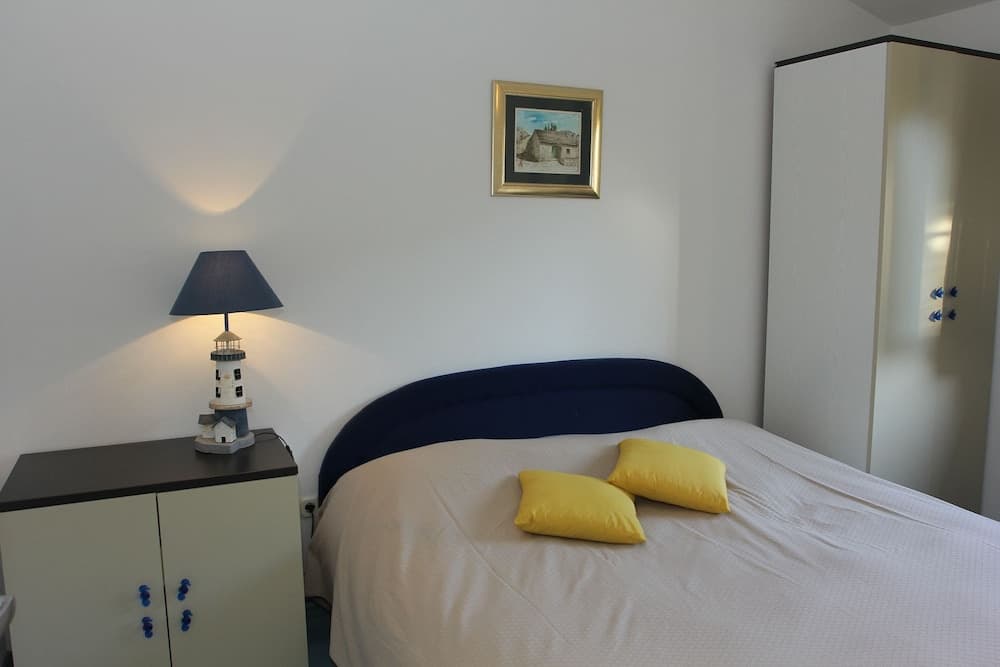 Silvia - Open Pool - H