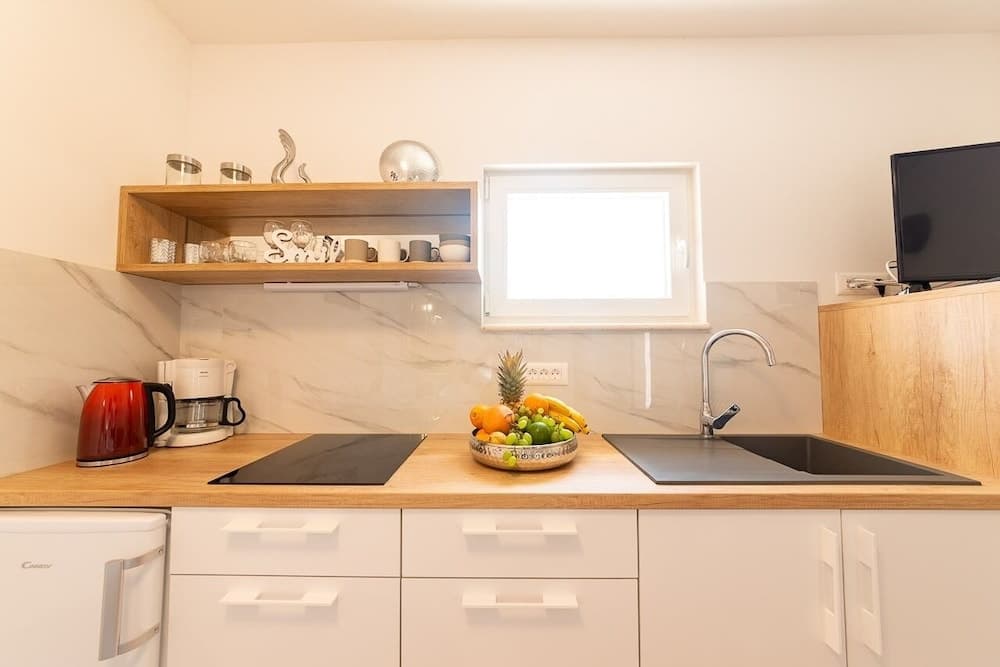 Renci - Great Location & sea View - A3