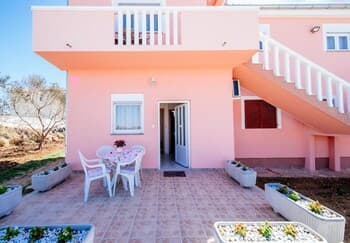 Ljubo - Modern Andy Cosy - A1