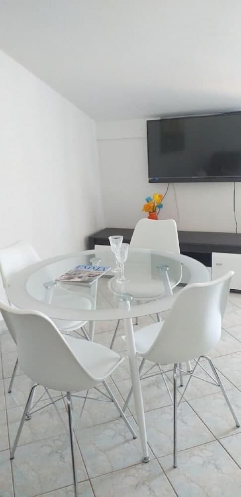 Vojni - With Pool - A1 Dvosobni