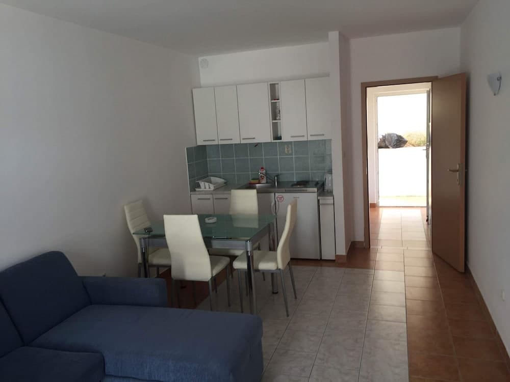 Bubi - air Conditoned & Parking Space - SA1