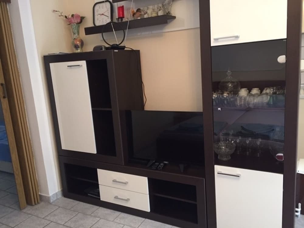 Makaj - 80 m From the Beach - A1