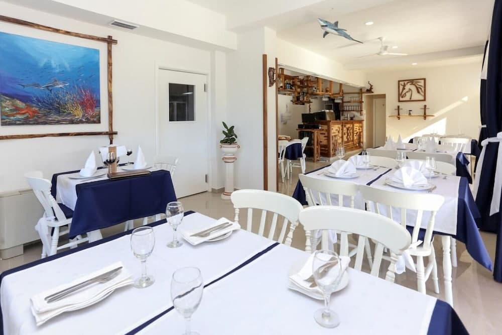 Lias 2 - With Restaurant - SA8