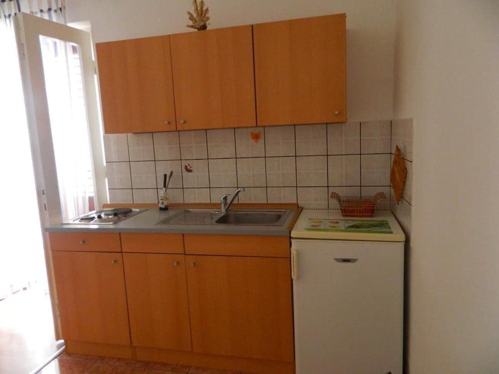 Ivan Z - 120m From the sea - SA4