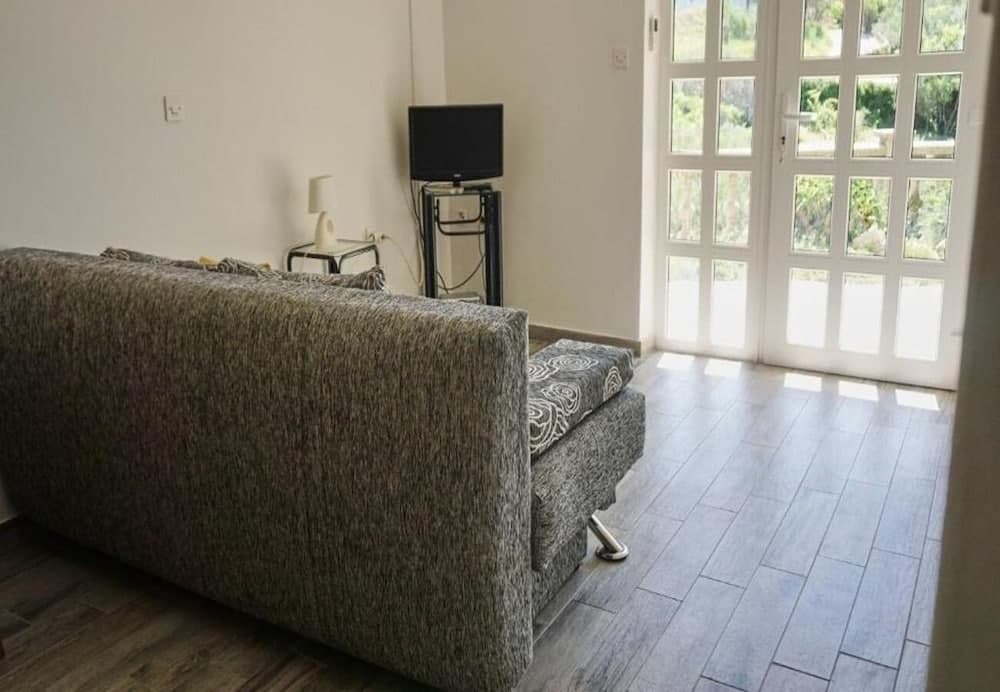 Tatjana - 300 m From Beach - A1