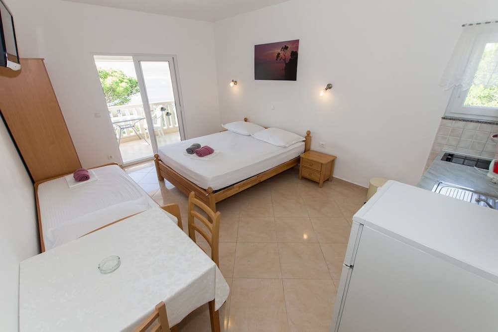 Anka - Amazing Location - SA1