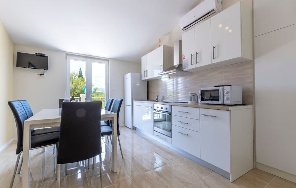 Dalis - Open Swimming Pool - A1 kat